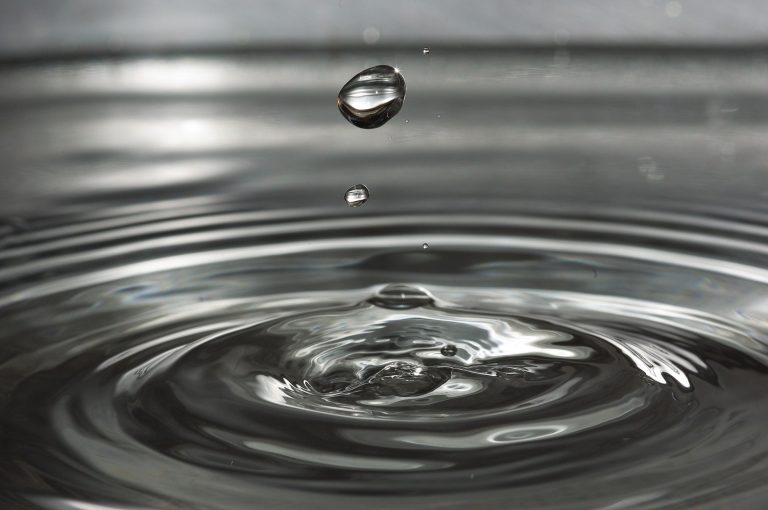 Water fluoridation in Brazilian cities in the first decade of the 21st century